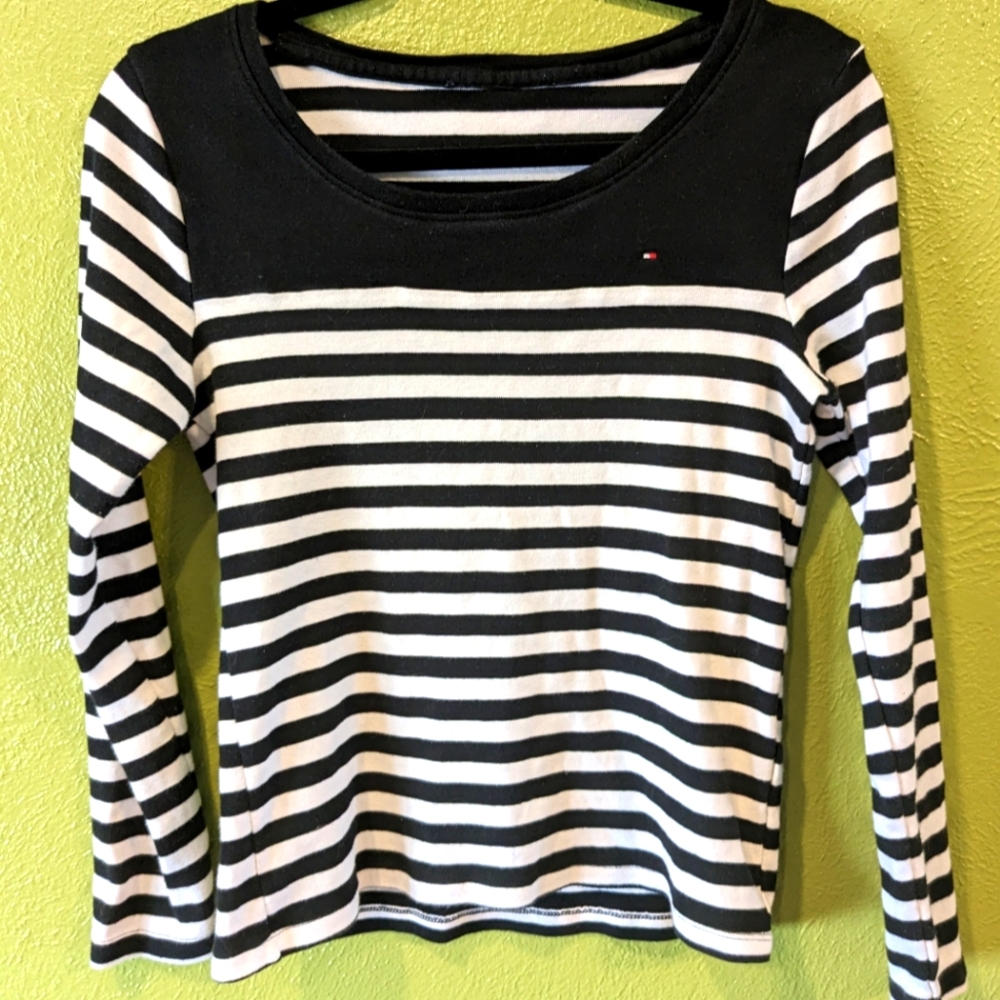 Tommy Hilfiger women's top sz Sm
